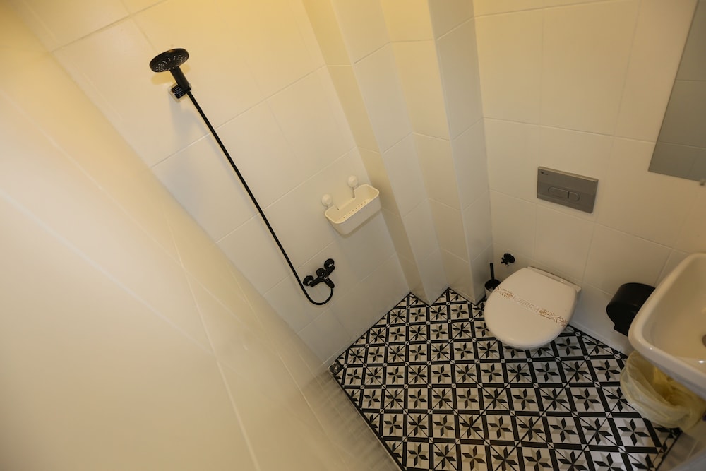 Lavender Otel 49/50
