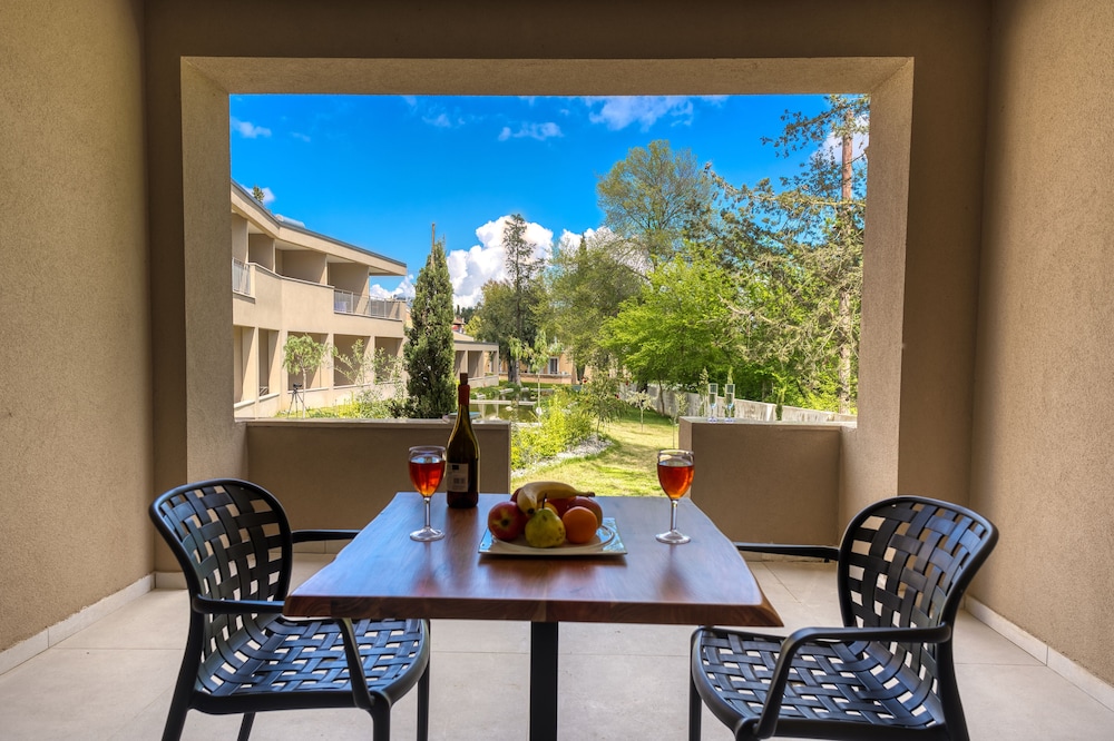 Folies Corfu Hotel Apartments 32/50