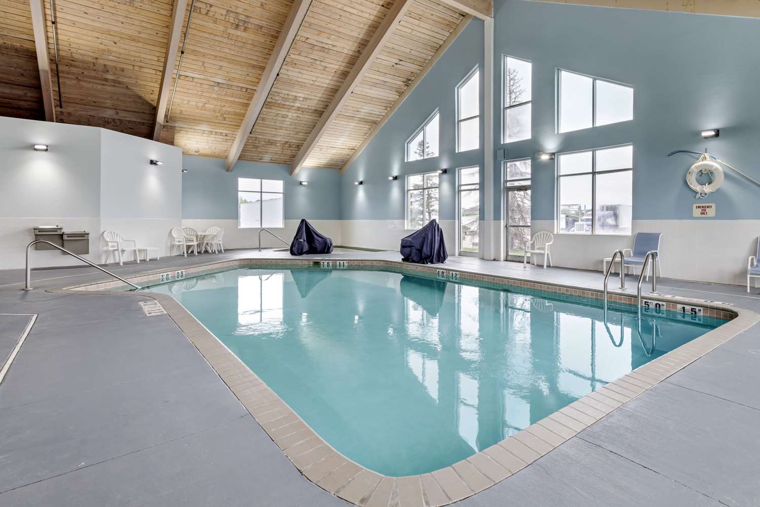 Comfort Inn Albert Lea at Trails Travel Center 21/42