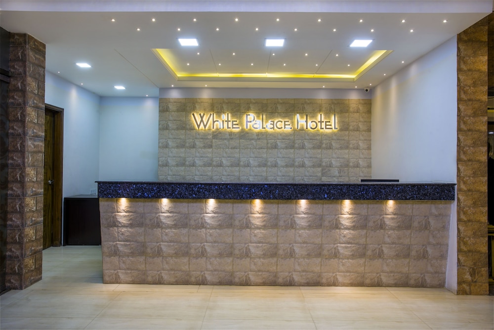 White Palace Hotel 17/61