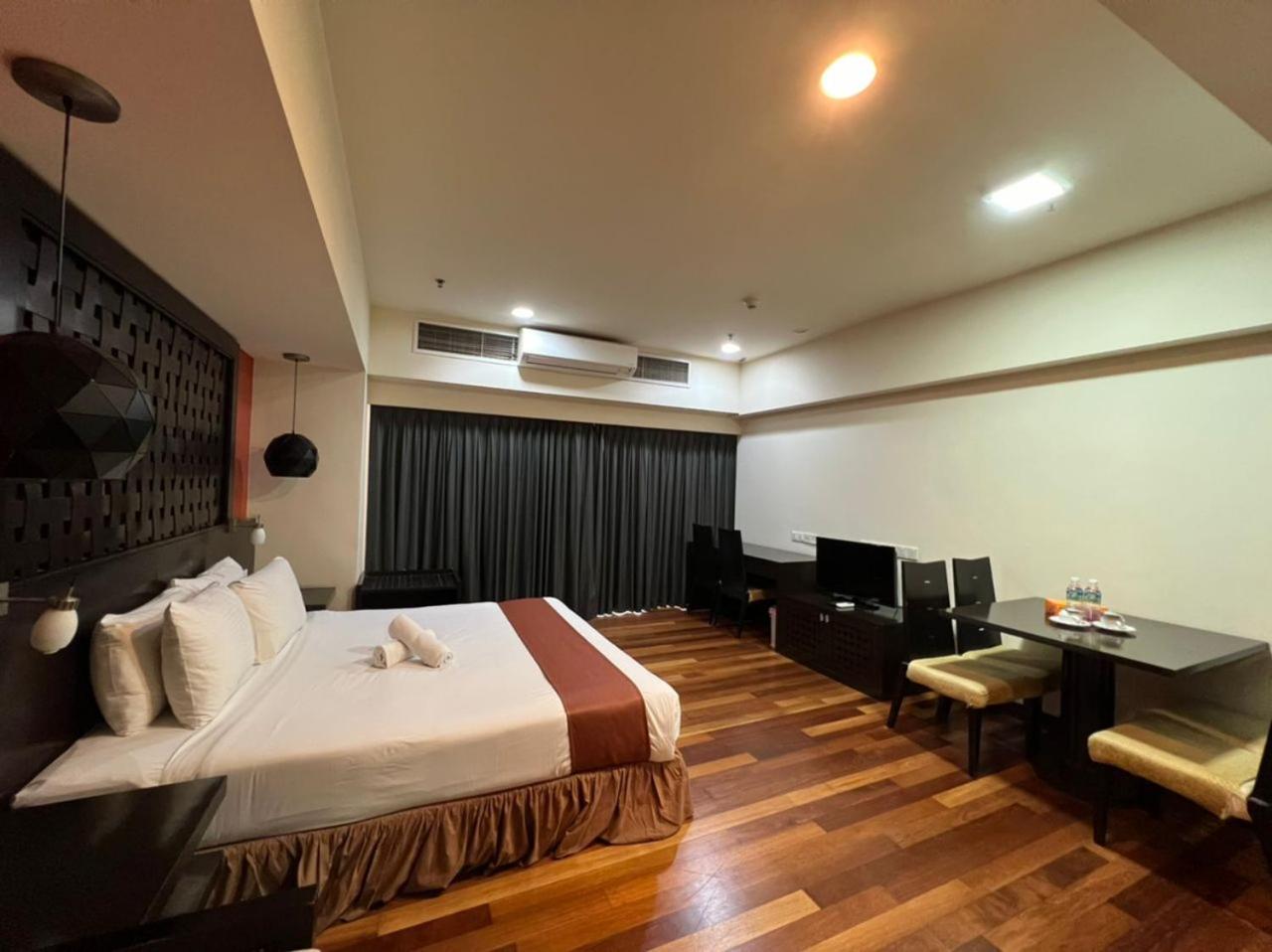 Raintree Resort Suite At Sunway Pyramid Tower 33/54