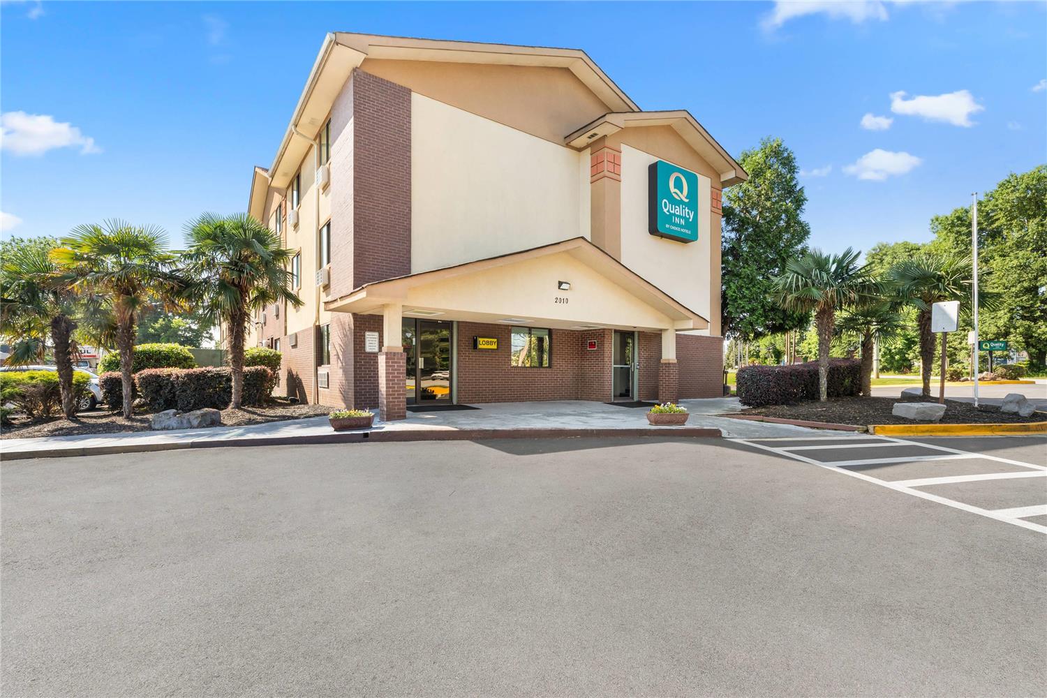Quality Inn Atlanta Airport Central 30/32