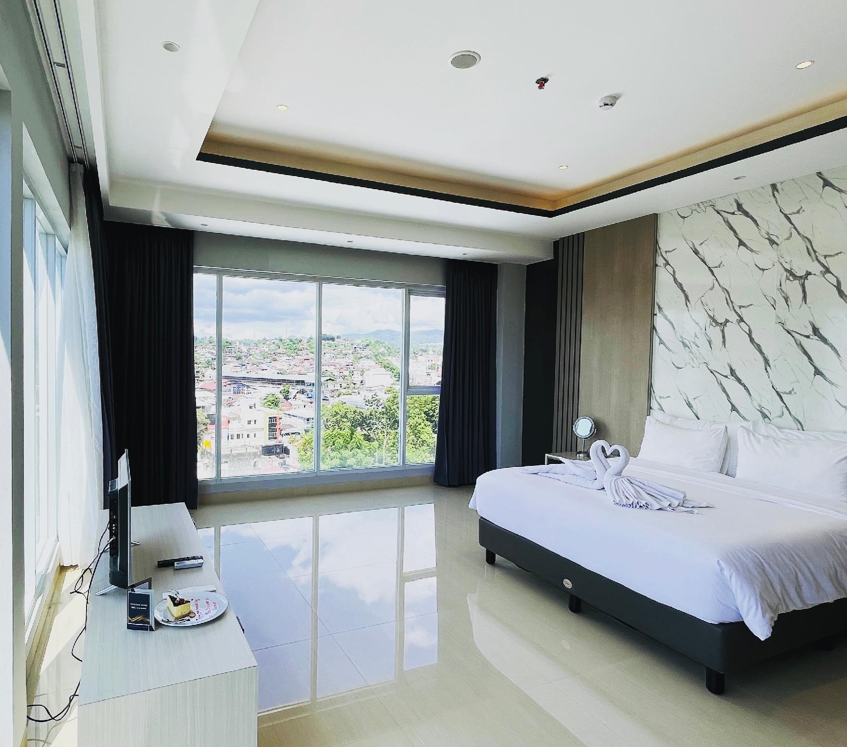 Rogers Hotel Manado 10/36
