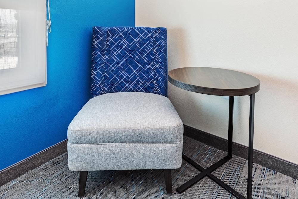 Holiday Inn Express & Suites - Houston SW - Rosenberg, an IHG Hotel 20/46
