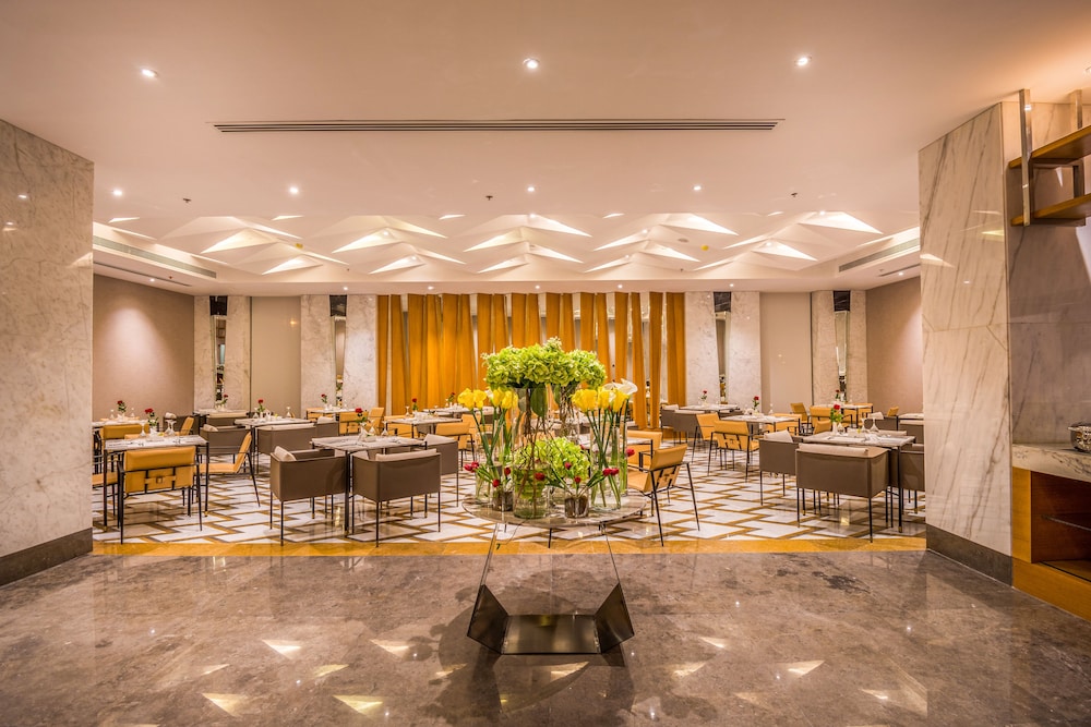 Grand Plaza Hotel King Fahad 35/50