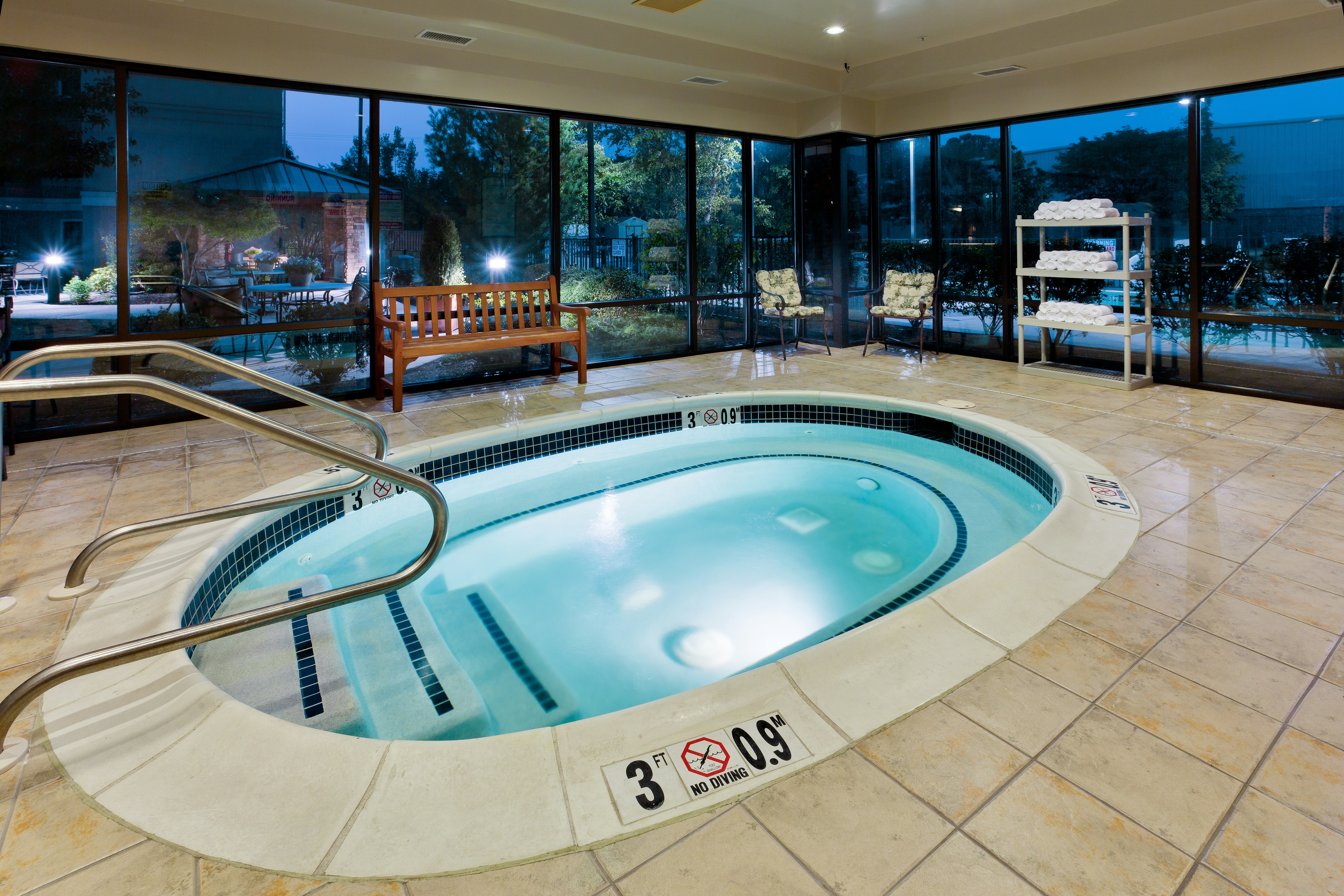 Staybridge Allentown Bethlehem Airport Suites 23/69