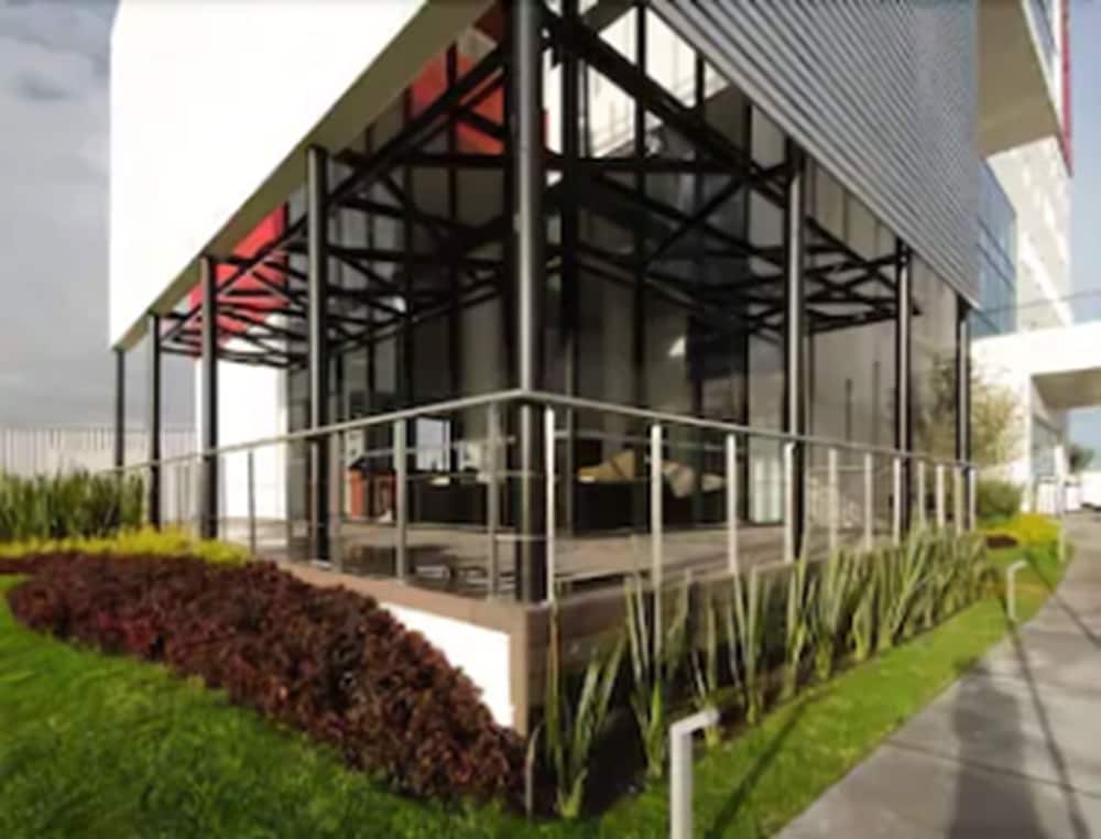 Ramada Encore by Wyndham San Luis Potosi 3/54