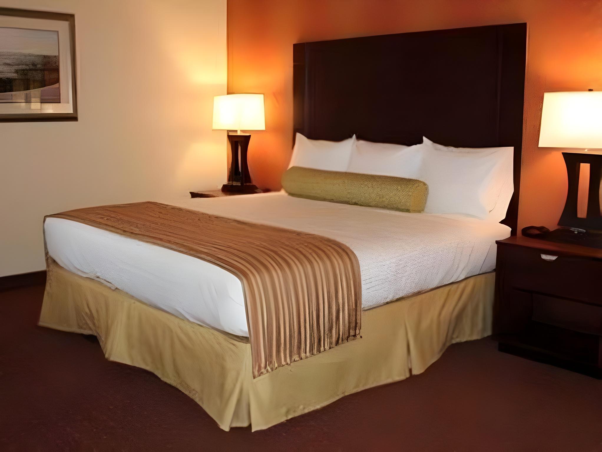 Highland, Suite, King Bed