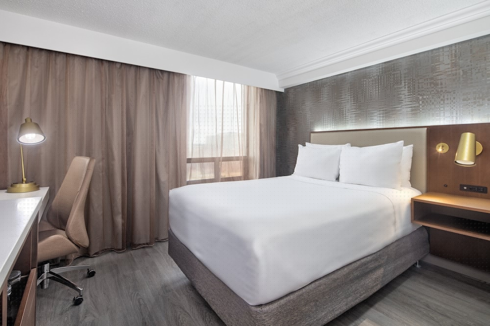 Crowne Plaza Toronto Airport 15/58