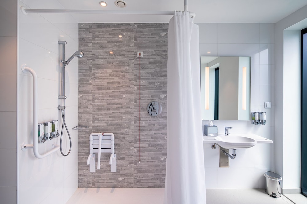 Hampton By Hilton Warsaw Mokotow 6/45