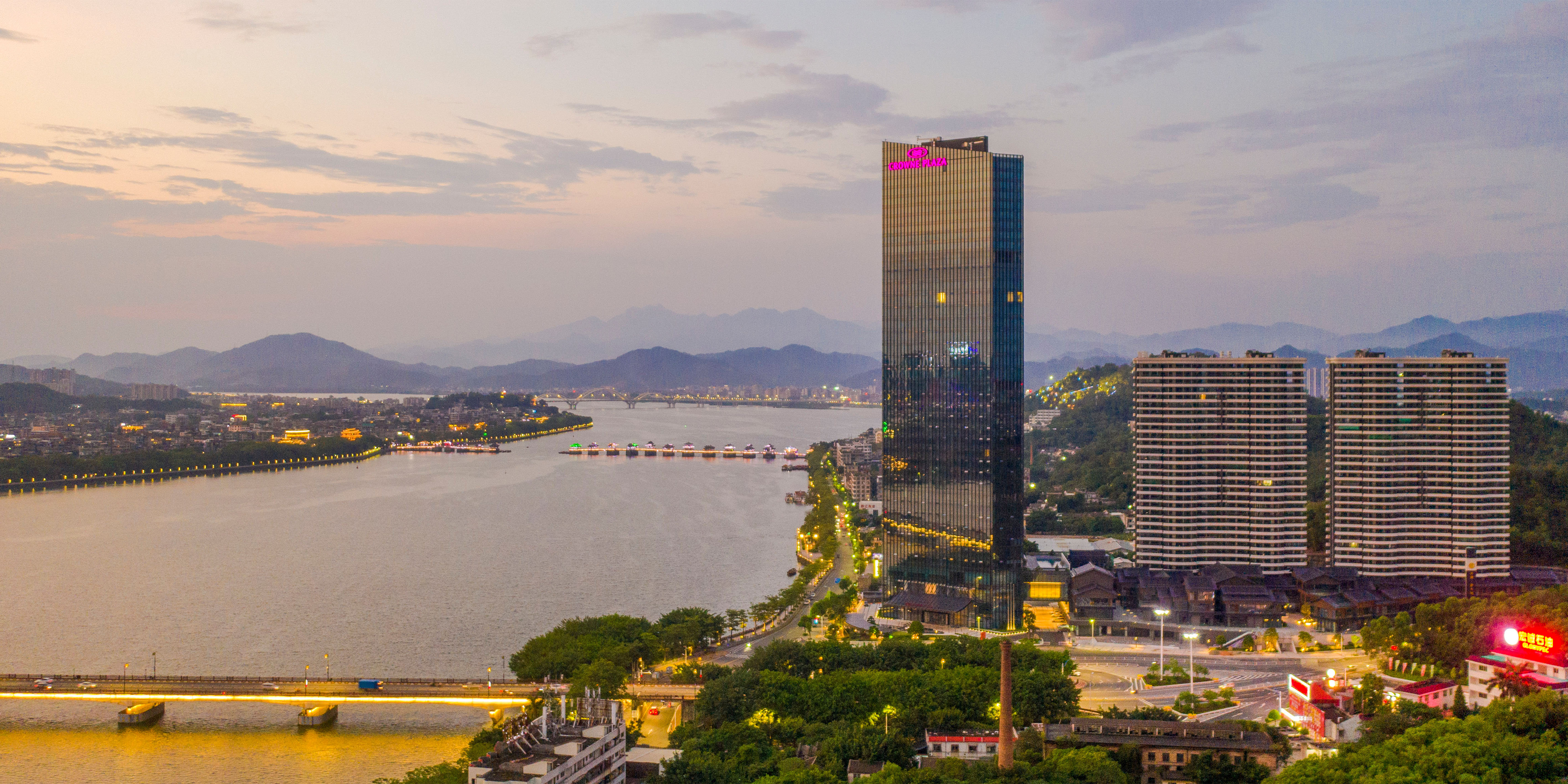 Crowne Plaza Chaozhou Riverside 32/38