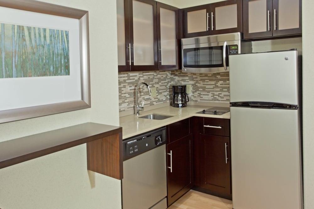 Staybridge Suites Houston Stafford Sugar Land 42/65