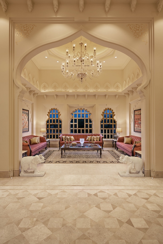 Aurika Udaipur - Luxury by Lemon Tree Hotels 24/50