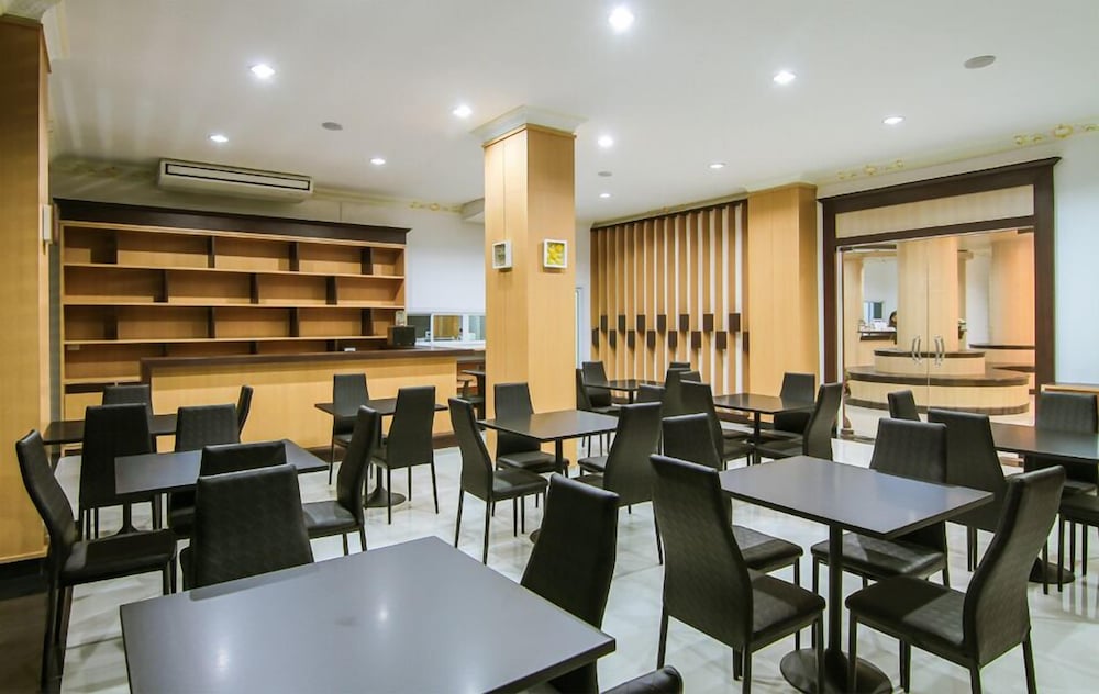 Leelawadee Grand Hotel 32/39