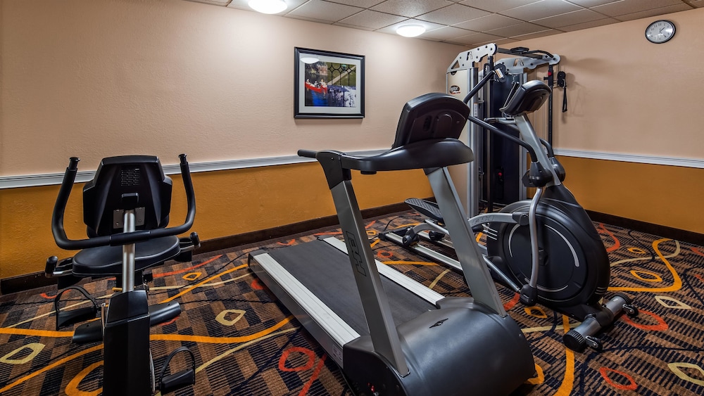Best Western White Mountain Inn 18/30