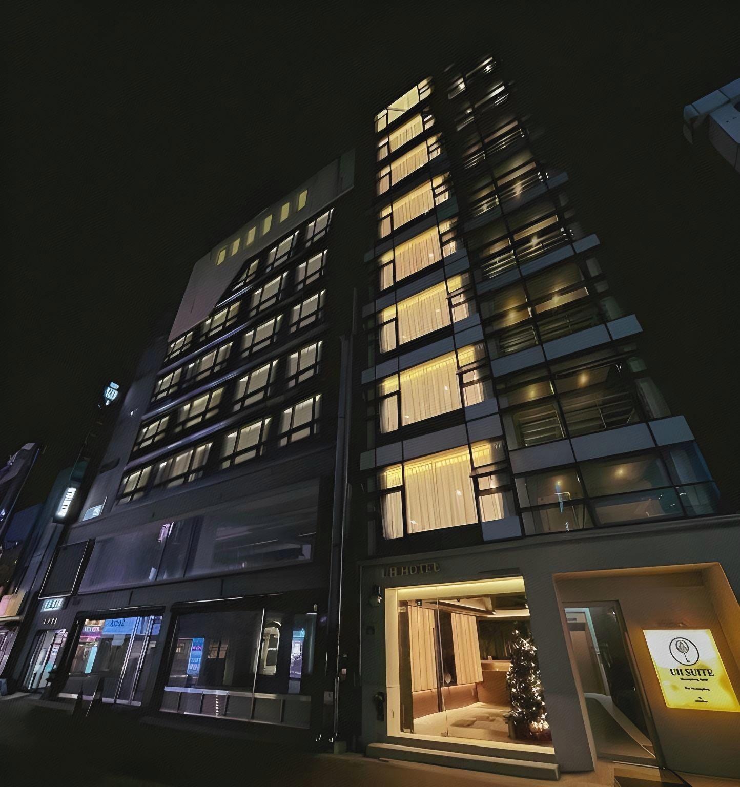 UH Suite The Myeongdong 1/52