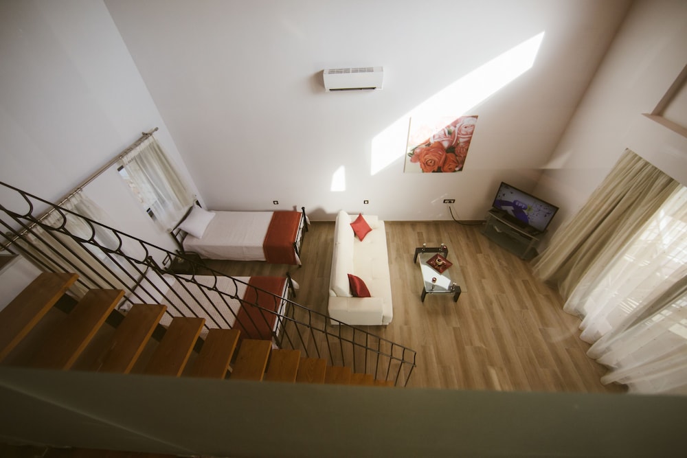 Estrella Villas 42/68