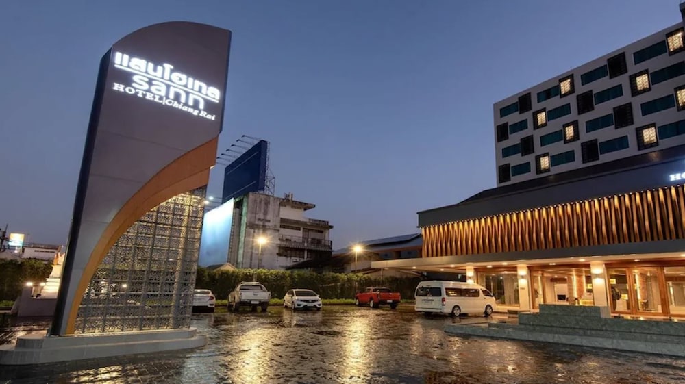 Sann Hotel 4/36