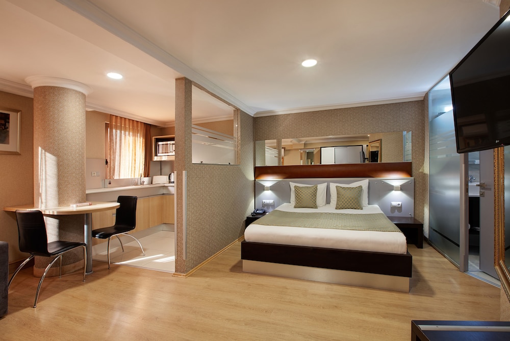 Gallery Residence And Boutique Hotel 24/72