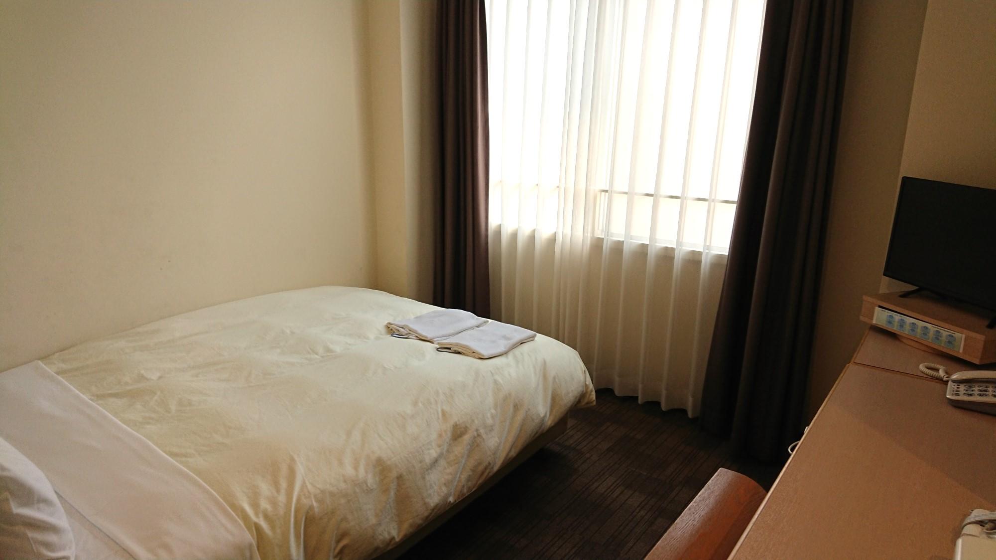 Room, Single, Semi Double Bed, Smoking