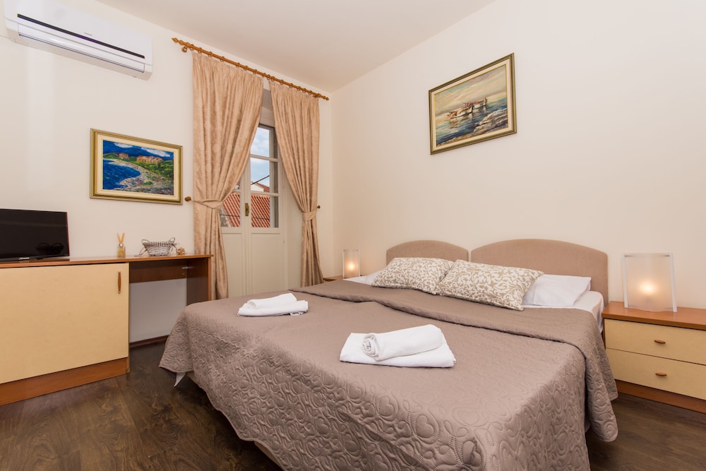 City, Double Bed, Balcony