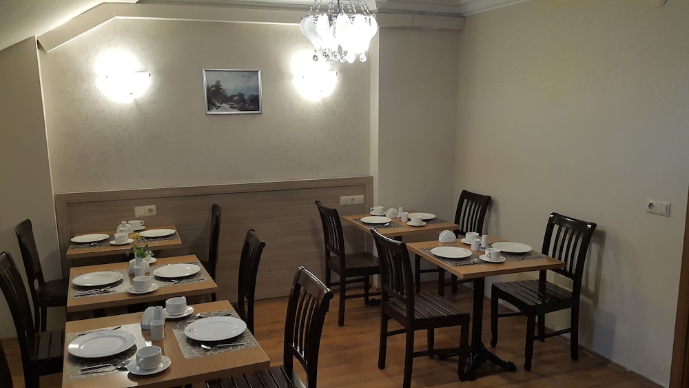 Arven Boutique Hotel 56/69