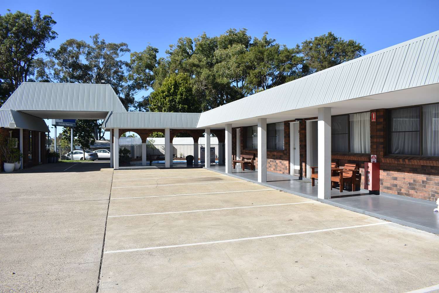 Best Western Parkside Motor Inn 31/33
