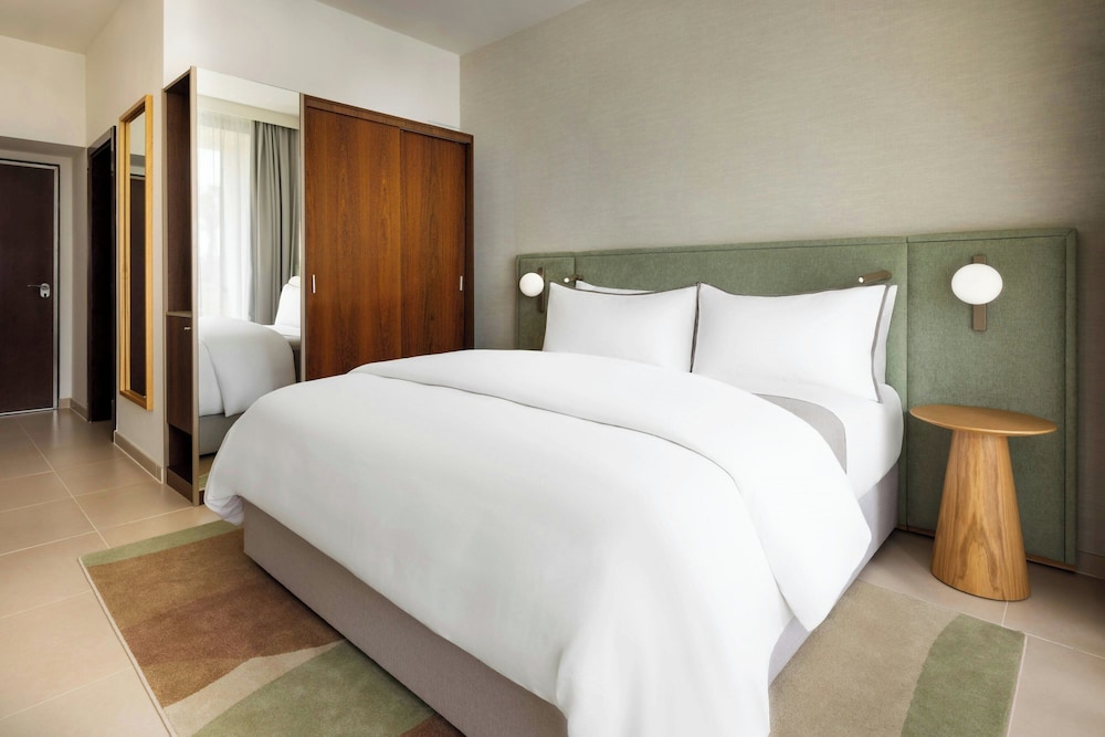 Deluxe, King Bed, Urban View, Balcony، The Westin Salgados Beach Resort, Algarve 2/6