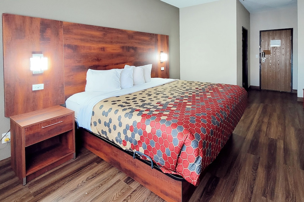 ROOM, KING BED, ACCESSIBLE