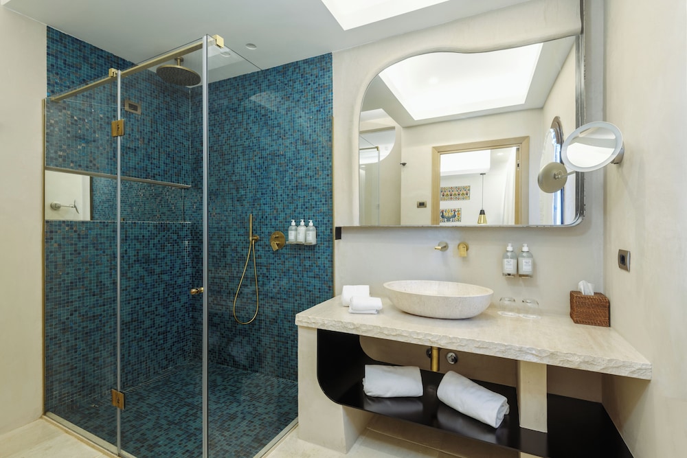 Hotel Delle Rose a Luxury Boutique Hotel 49/50