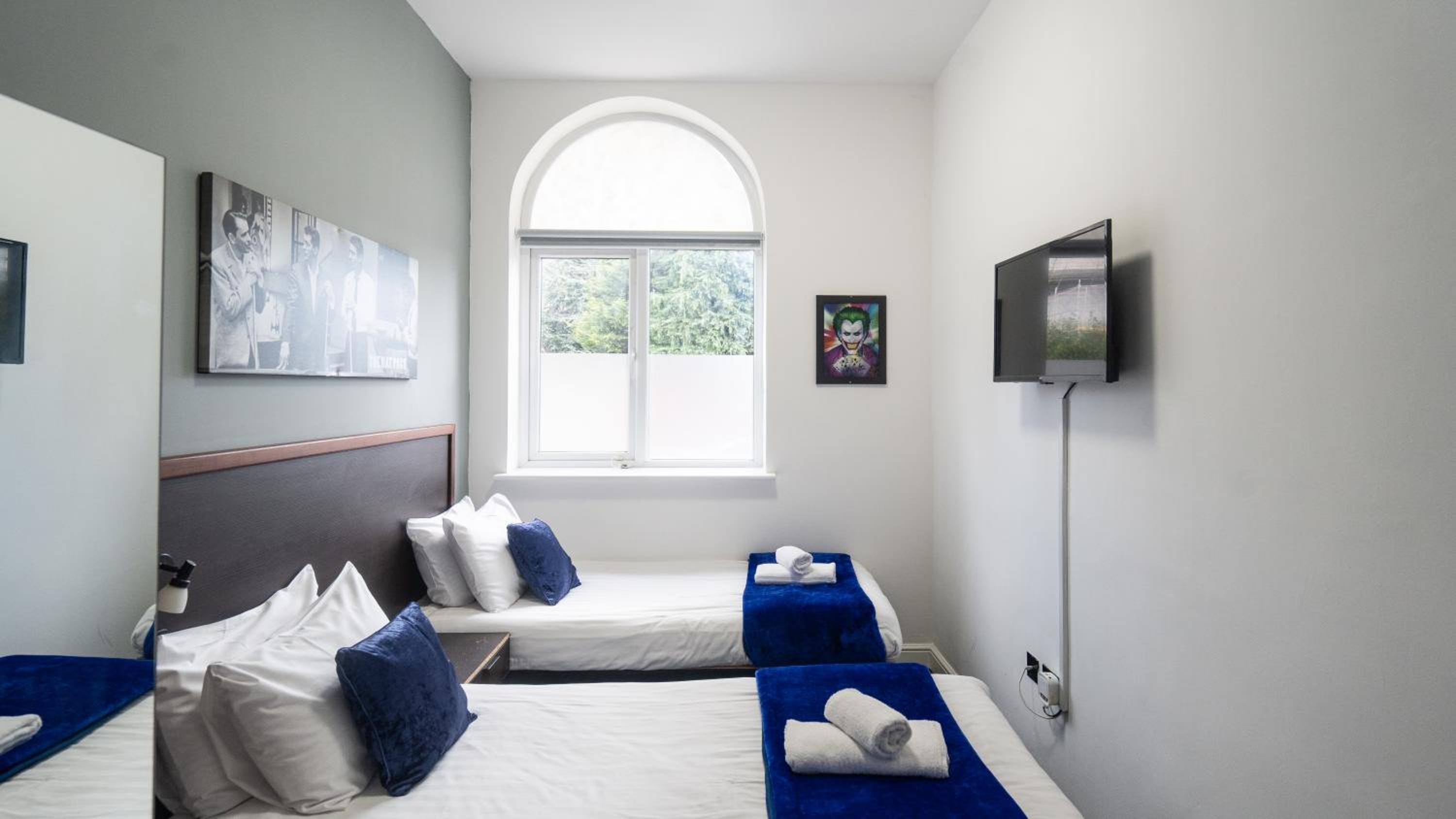 Room, Twin Beds