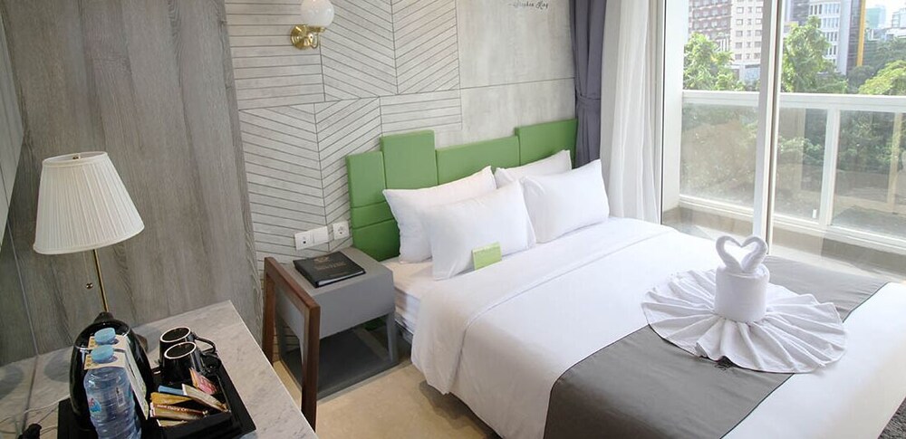 Menteng Park Exclusive Emerald 27/68
