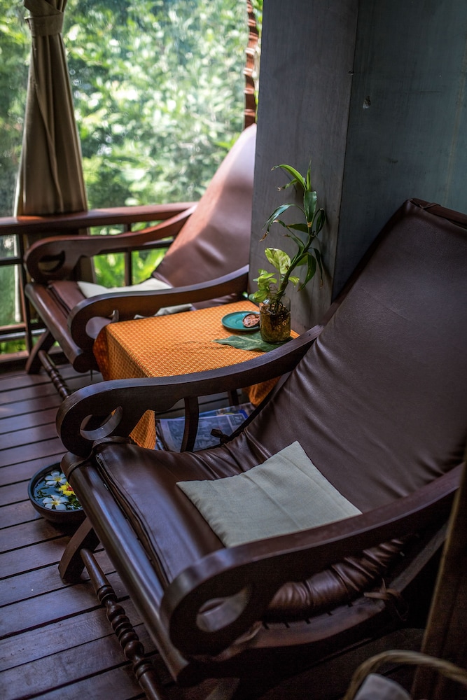 THE KALA SAMUI 28/50