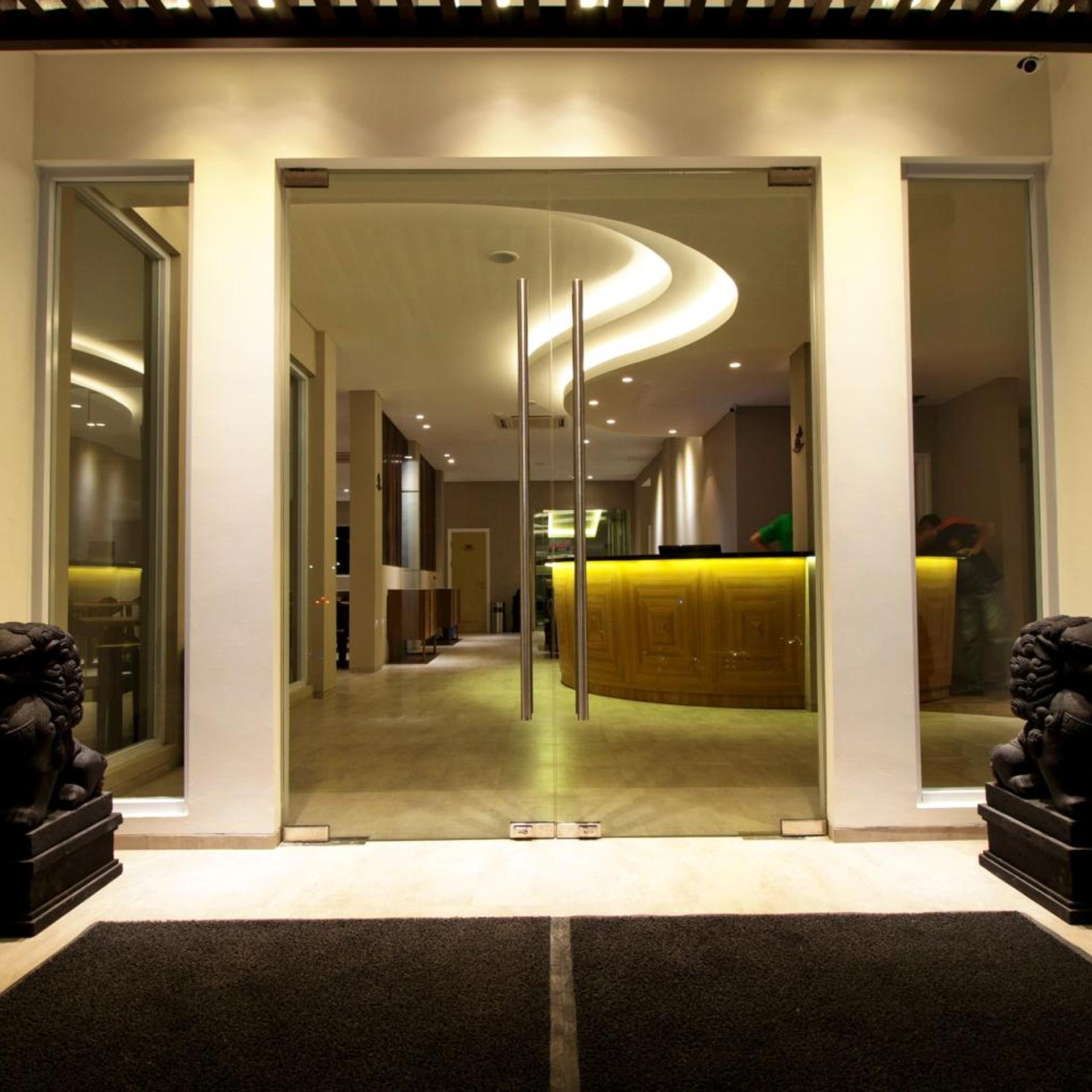 Vinotel Cirebon 8/50