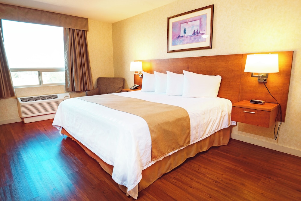 Rosslyn Inn & Suites, SureStay Collection by Best Western 18/48