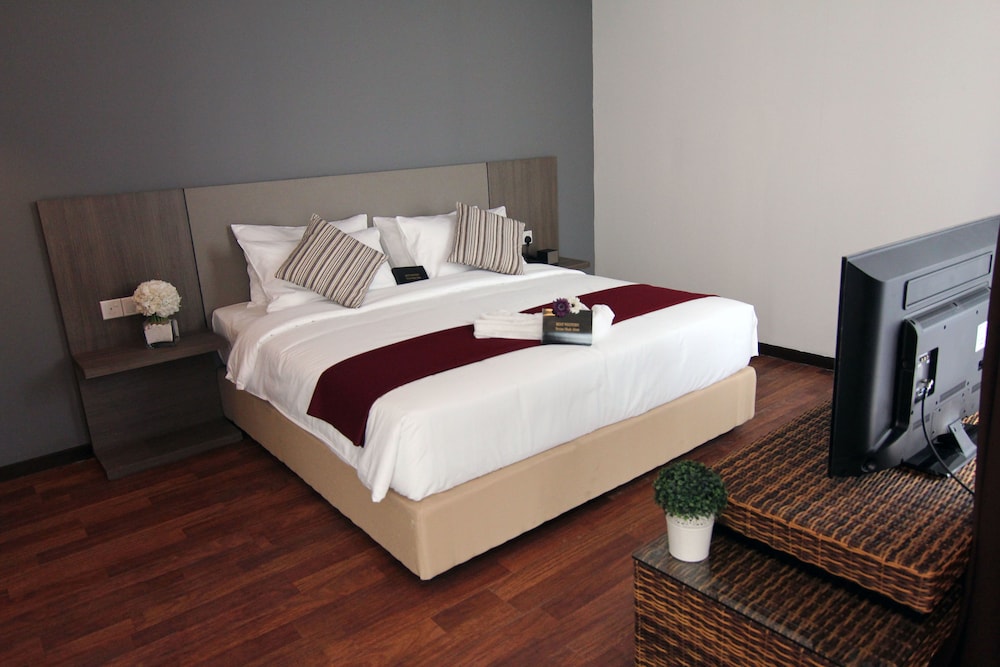 Nexus Regency Suites & Hotel 23/69