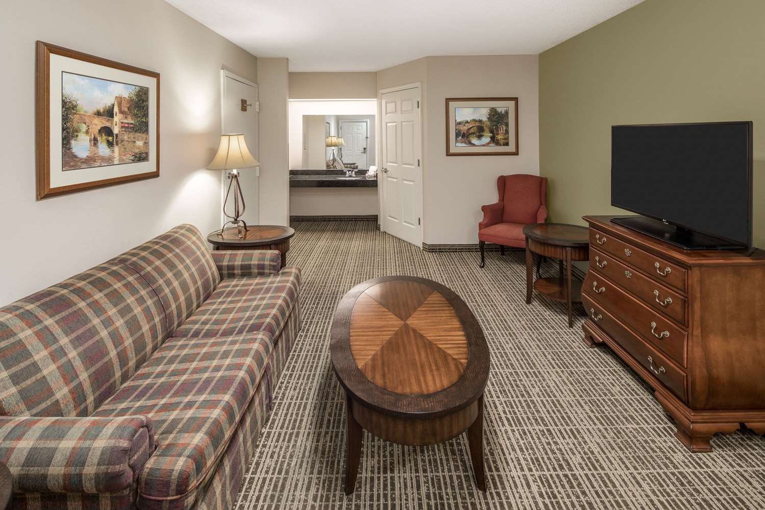 Baymont By Wyndham Cleveland 9/22
