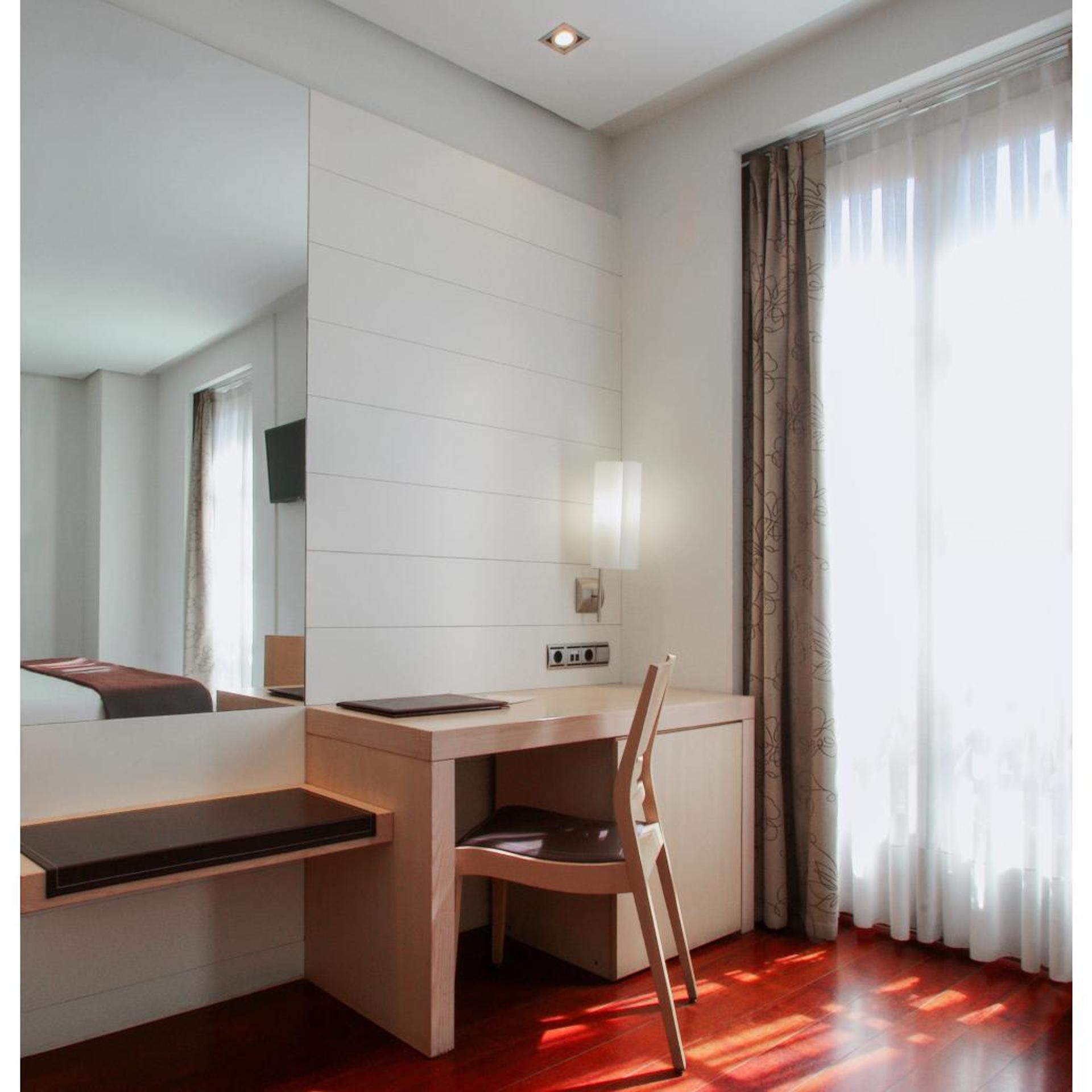 Hotel Mozart 39/59