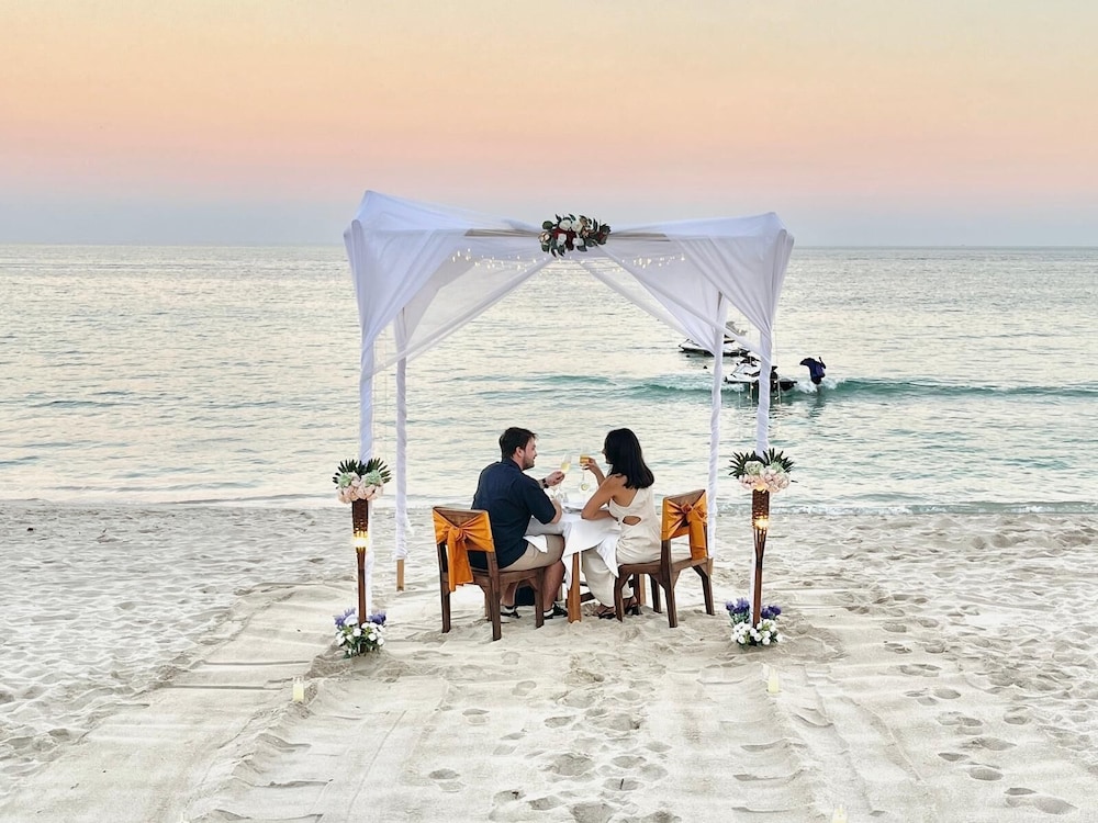 KC Beach Hotel Samui (Ex KC Beach Club & Pool Villas) 138/141