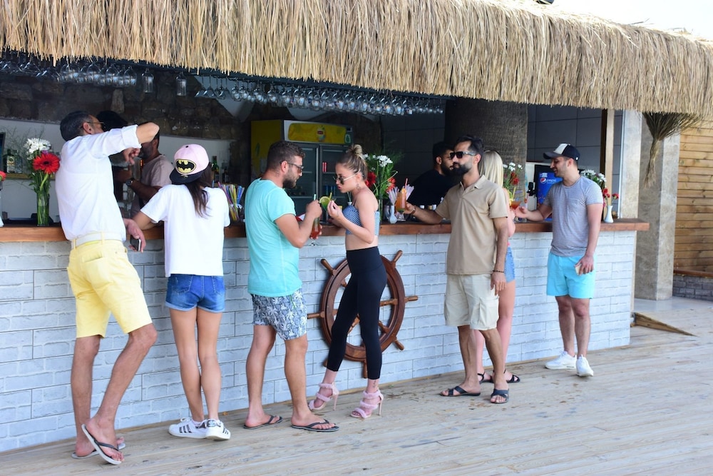Ladonia Hotels Leo Beach Resort - Adults Only 35/43