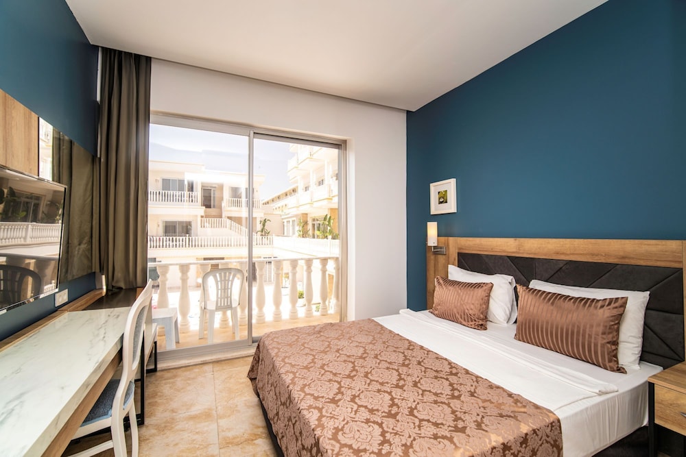 SL La Perla Hotel Kemer 13/50