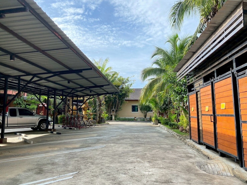 Capital O 727 Be One Resort 60/70