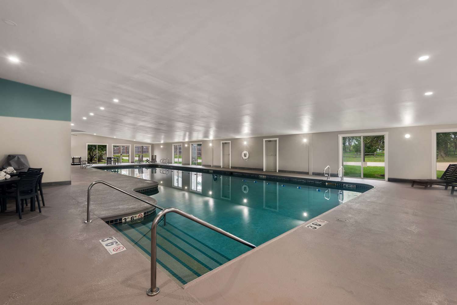 Wyndham Garden Galena Hotel & Day Spa 41/73