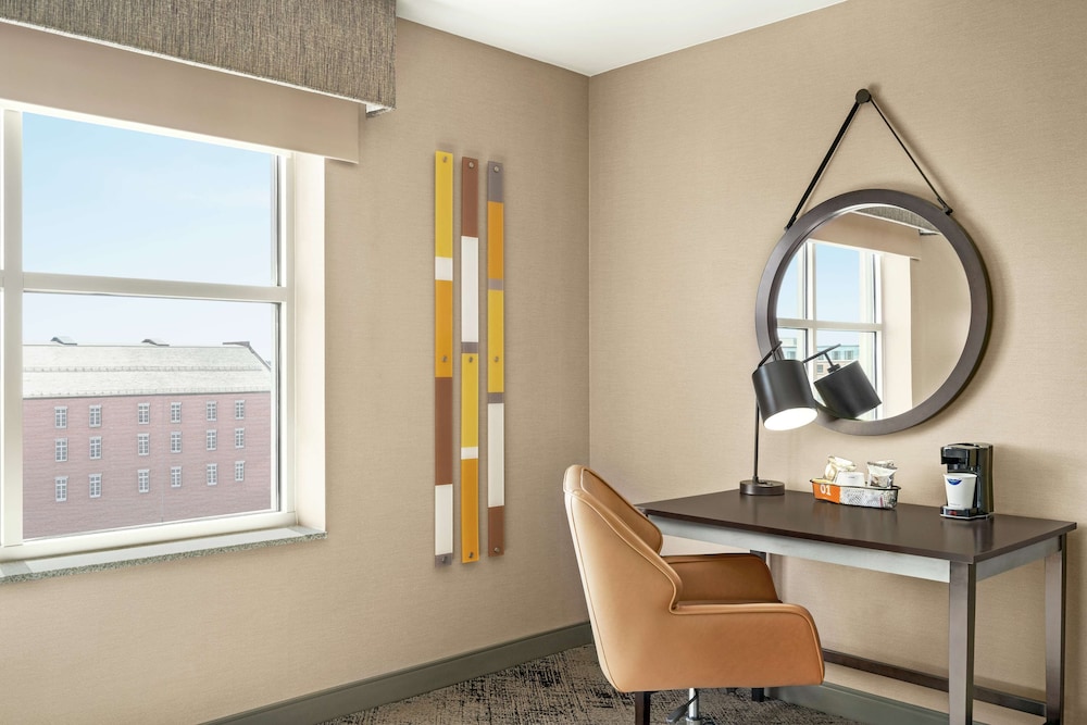Hampton Inn Portland Downtown Waterfront 40/46
