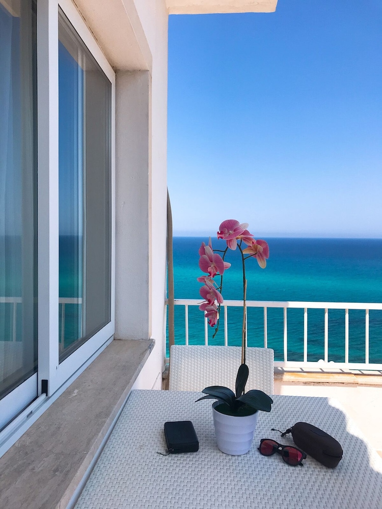 Hotel Valemare 54/57