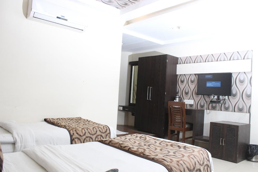 HOTEL GALAXY 16/32