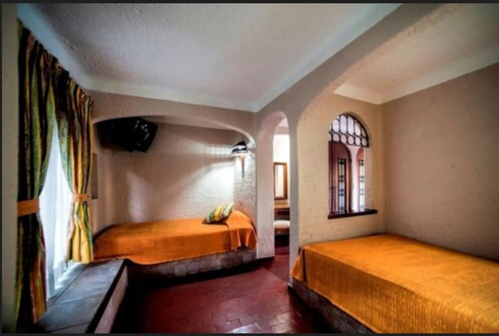 Hotel Villas Arqueologicas Cholula 10/59
