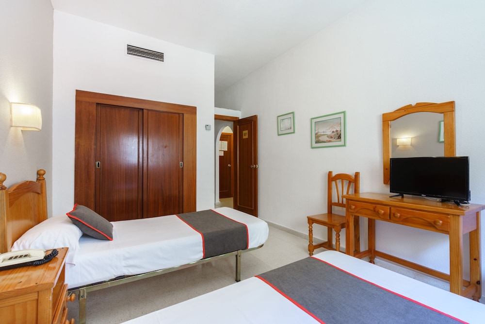 Hotel Costa Andaluza 20/48