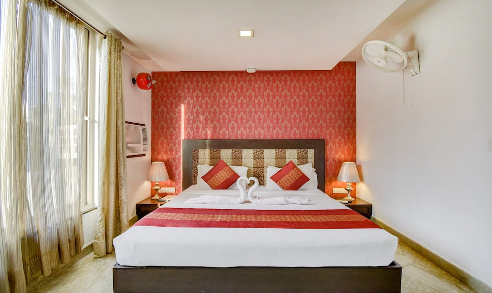 Treebo Raya Inn 6/37