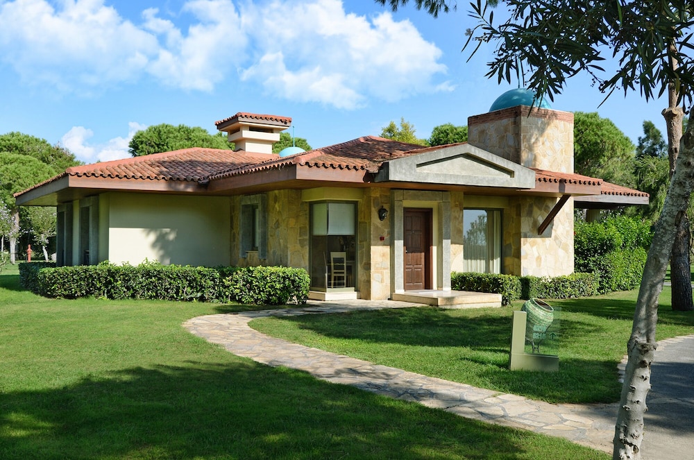 Gloria Golf Resort Hotel 54/62